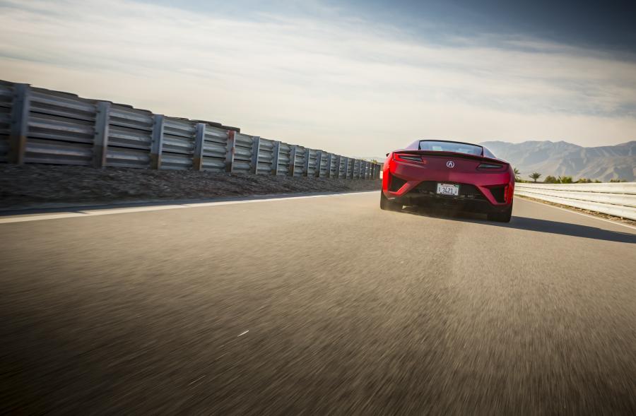  Acura NSX 2016 года  (NA) (фото 83 из 286)